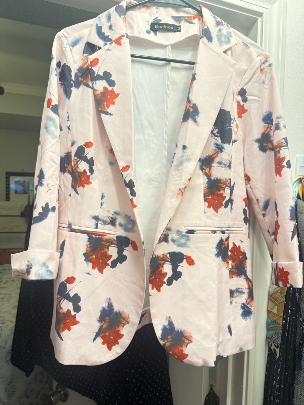 Beninos Medium Floral Pink Blazer Jacket